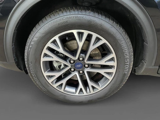 Ford Kuga - Afbeelding 8 van 30