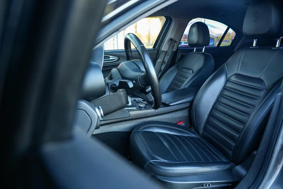 Alfa Romeo Giulia - Afbeelding 9 van 30