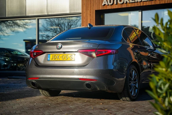 Alfa Romeo Giulia - Afbeelding 12 van 30