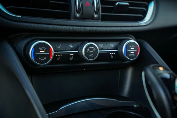 Alfa Romeo Giulia - Afbeelding 17 van 30