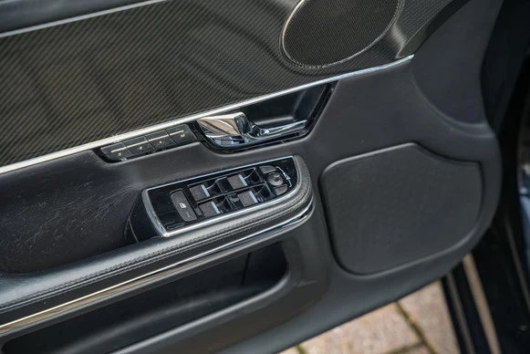 Jaguar XJ - Afbeelding 13 van 30