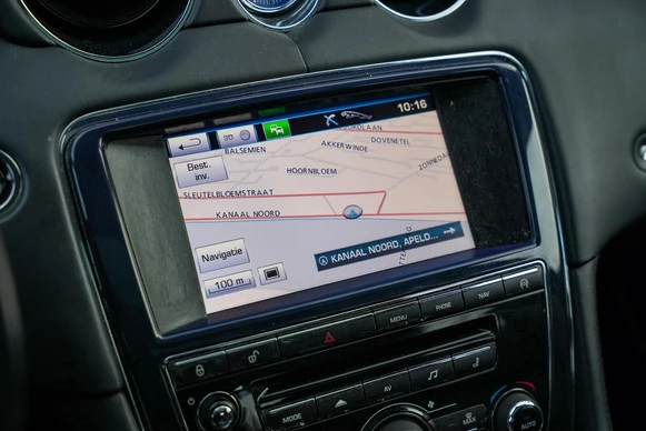 Jaguar XJ - Afbeelding 16 van 30