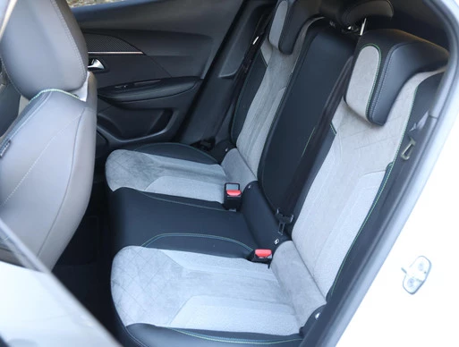 Peugeot e-2008 - Afbeelding 16 van 30