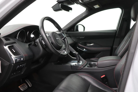 Jaguar E-PACE - Afbeelding 3 van 30
