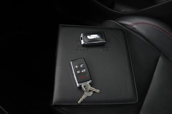 Jaguar E-PACE - Afbeelding 18 van 30