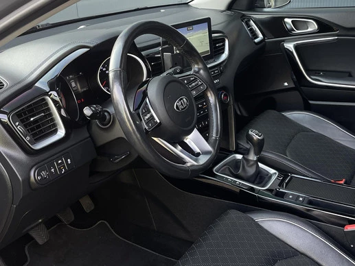 Kia Ceed - Afbeelding 10 van 30