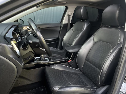 Kia Ceed - Afbeelding 11 van 30
