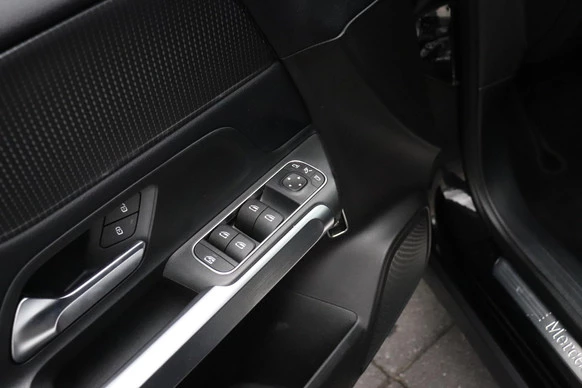Mercedes-Benz GLB - Afbeelding 25 van 30