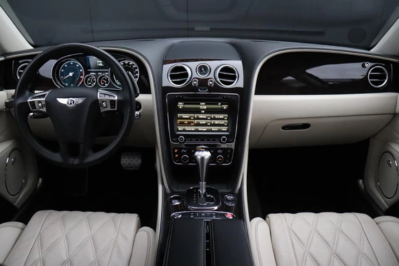Bentley Flying Spur - Afbeelding 14 van 30
