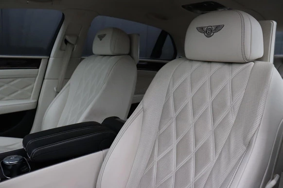 Bentley Flying Spur - Afbeelding 17 van 30