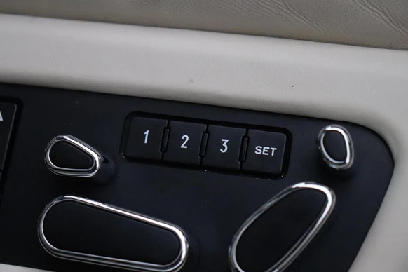 Bentley Flying Spur - Afbeelding 21 van 30