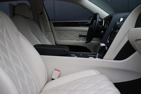 Bentley Flying Spur - Afbeelding 25 van 30