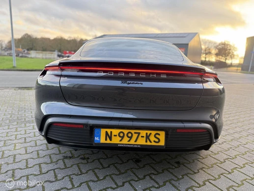 Porsche Taycan - Afbeelding 5 van 26