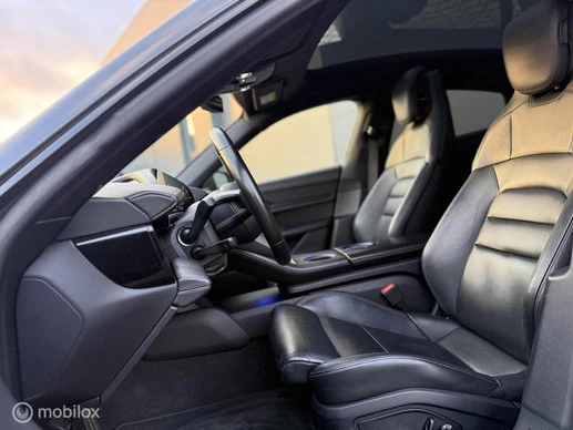 Porsche Taycan - Afbeelding 12 van 26