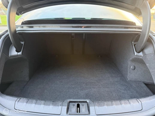 Porsche Taycan - Afbeelding 19 van 26