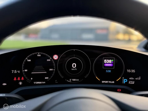 Porsche Taycan - Afbeelding 22 van 26