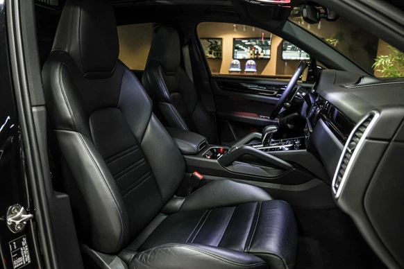 Porsche Cayenne - Afbeelding 21 van 30