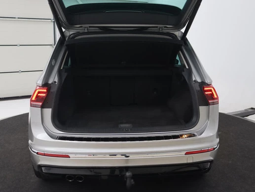 Volkswagen Tiguan - Afbeelding 18 van 30