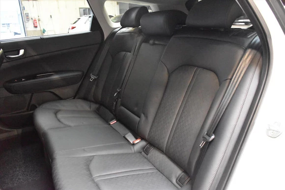 Kia Optima - Afbeelding 17 van 30