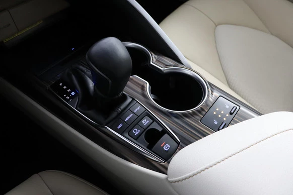 Toyota Camry - Afbeelding 22 van 30