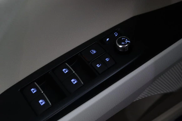 Toyota Camry - Afbeelding 24 van 30