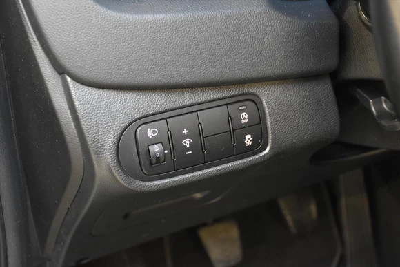 Kia Carens - Afbeelding 13 van 29