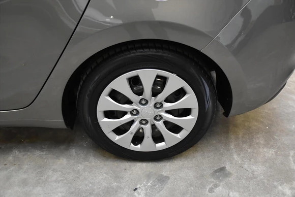 Kia Carens - Afbeelding 28 van 29