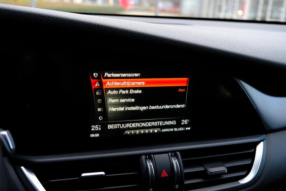 Alfa Romeo Giulia - Afbeelding 18 van 30