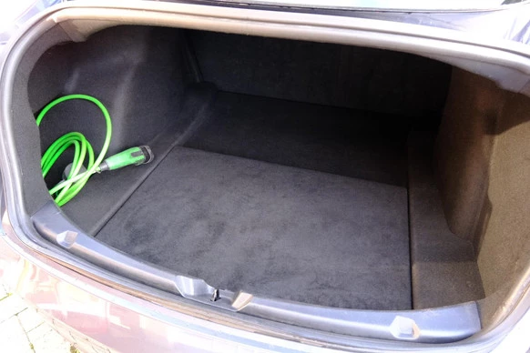 Tesla Model 3 - Afbeelding 10 van 30