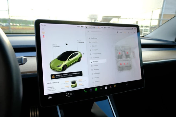 Tesla Model 3 - Afbeelding 20 van 30