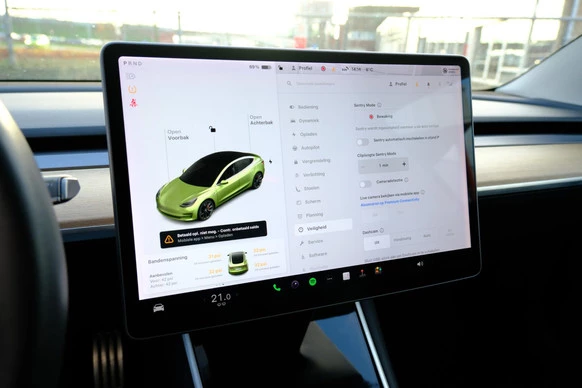 Tesla Model 3 - Afbeelding 21 van 30