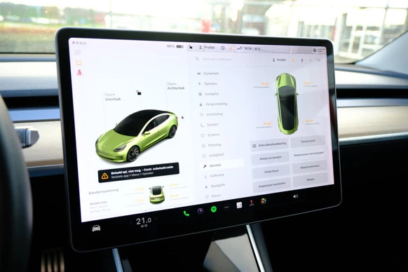 Tesla Model 3 - Afbeelding 23 van 30