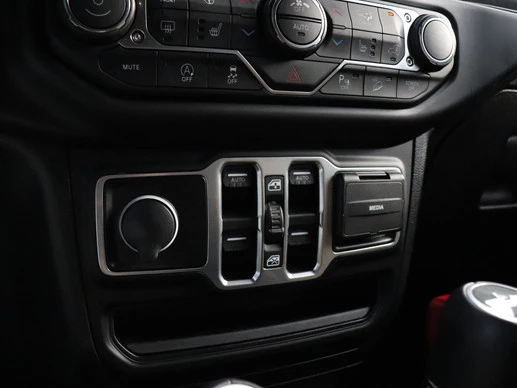 Jeep Wrangler - Afbeelding 24 van 30