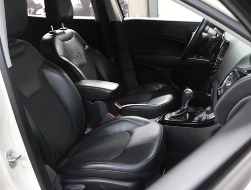 Jeep Compass - Afbeelding 9 van 30