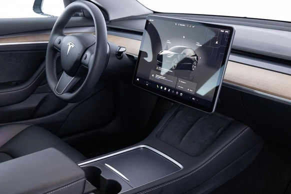 Tesla Model 3 - Afbeelding 3 van 30