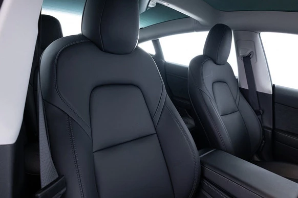 Tesla Model 3 - Afbeelding 5 van 30