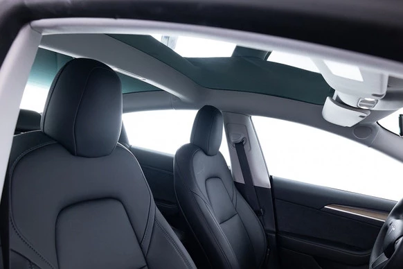 Tesla Model 3 - Afbeelding 6 van 30