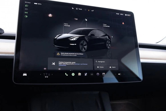 Tesla Model 3 - Afbeelding 13 van 30