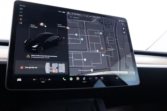 Tesla Model 3 - Afbeelding 15 van 30