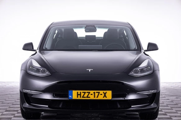 Tesla Model 3 - Afbeelding 24 van 30