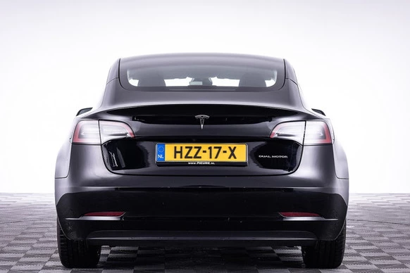 Tesla Model 3 - Afbeelding 25 van 30