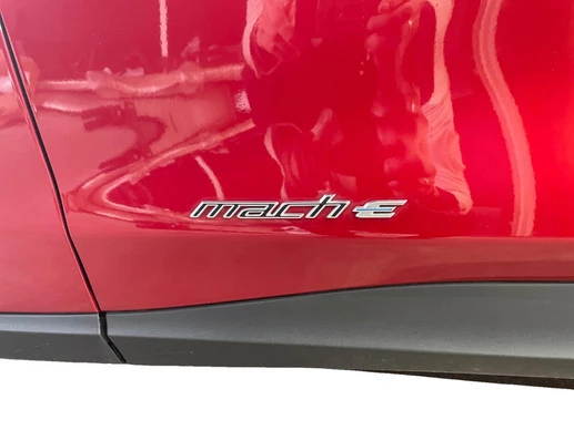 Ford Mustang Mach-E - Afbeelding 10 van 30