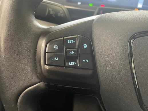 Ford Mustang Mach-E - Afbeelding 19 van 30