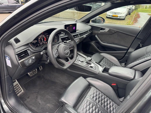 Audi RS4 - Afbeelding 7 van 30
