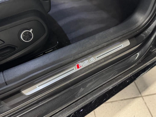 Audi RS4 - Afbeelding 12 van 30
