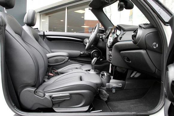 MINI Cooper Cabrio - Afbeelding 12 van 30