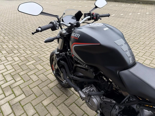 Ducati Monster - Afbeelding 13 van 18