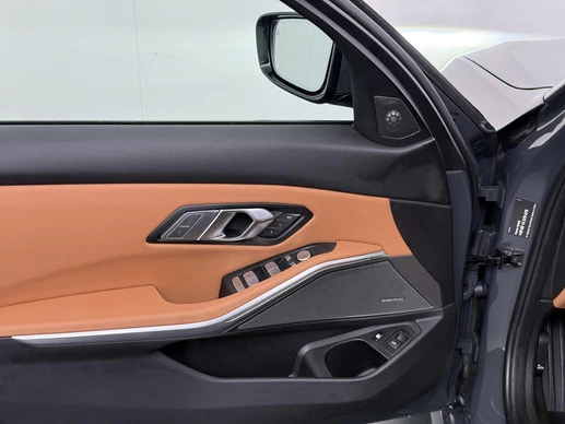 BMW 3 Serie - Afbeelding 16 van 30