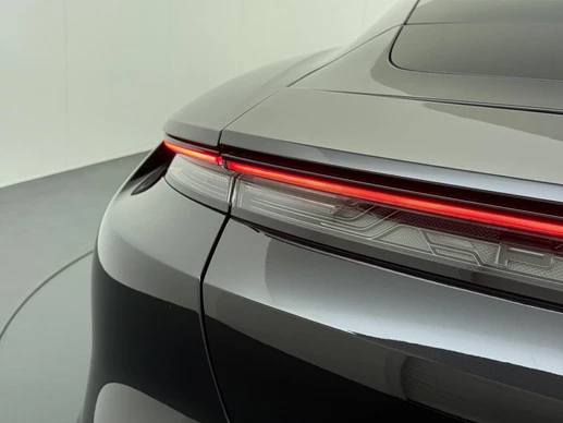 Porsche Taycan - Afbeelding 9 van 30