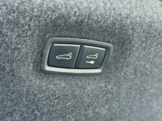 Porsche Taycan - Afbeelding 12 van 30